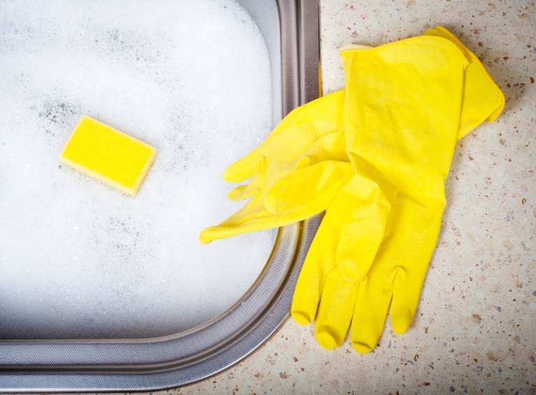 Household rubber gloves